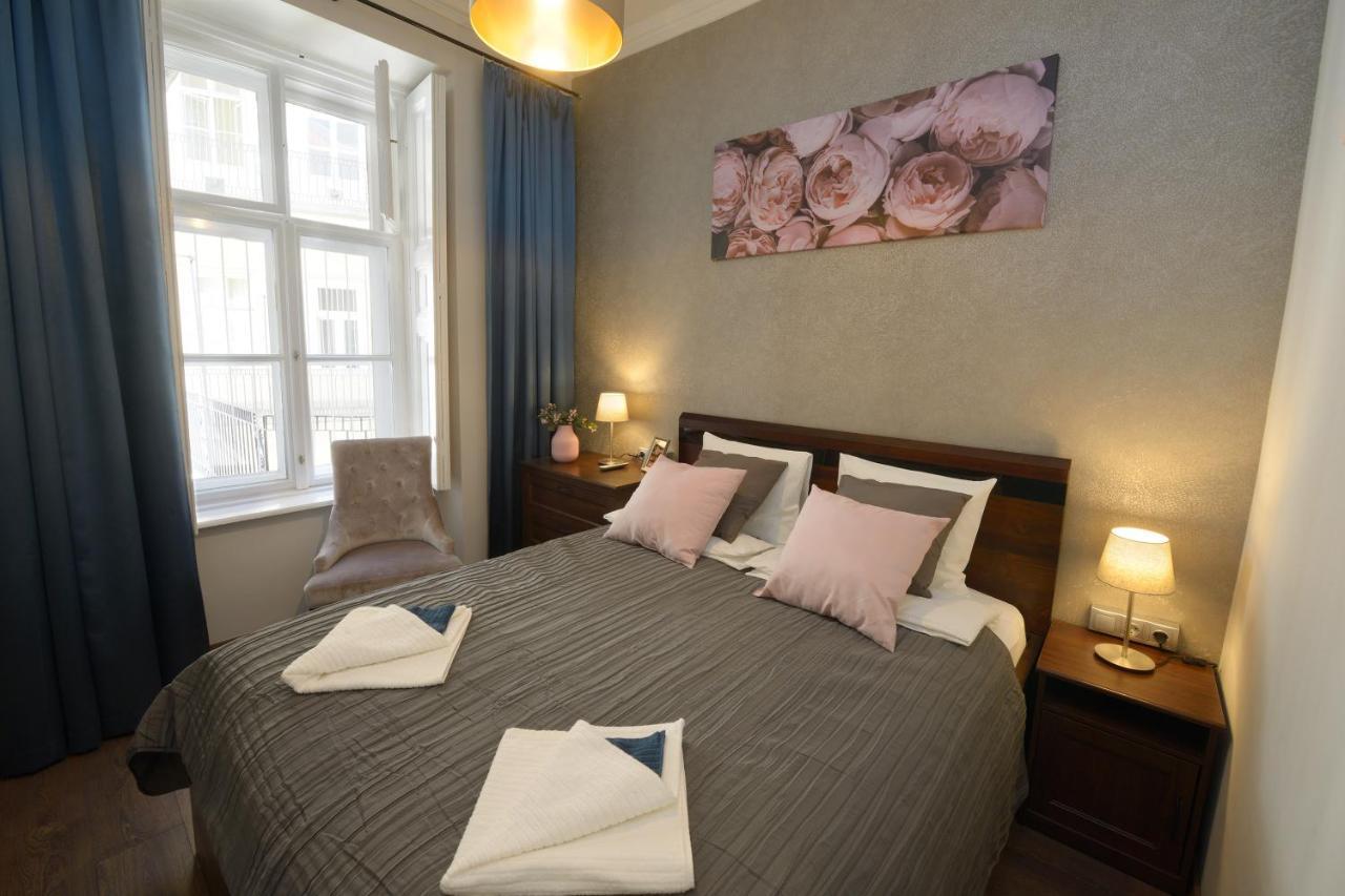 Orangehomes 4 Bdrm Apartment View To Synagogue Budapest Exterior photo